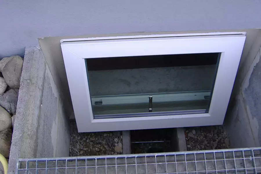 Einbau von druckwasserdichten Kellerfenstern: Baustellenabbildung 3 Einbau von druckwasserdichten Kellerfenstern: Baustellenabbildung 3