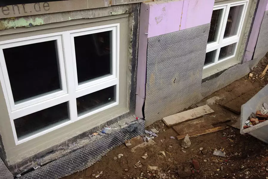 Einbau von druckwasserdichten Kellerfenstern: Baustellenabbildung 5 Einbau von druckwasserdichten Kellerfenstern: Baustellenabbildung 5